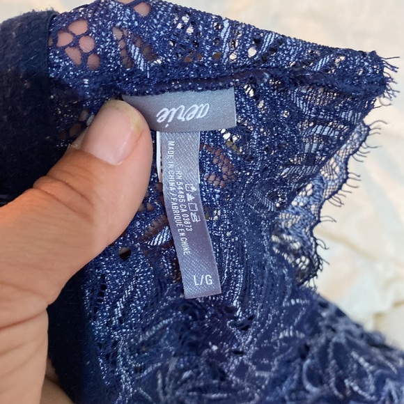 Victoria secret L bundle NWT - Picture 7 of 7